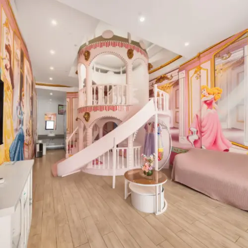 公主梦幻圆形滑梯卧室：楚心摩西酒店，梦幻与舒适在此完美融合
