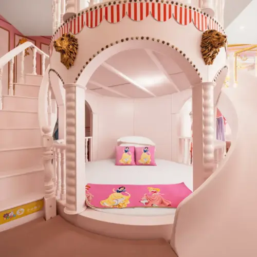 公主梦幻圆形滑梯卧室：楚心摩西酒店，梦幻与舒适在此完美融合