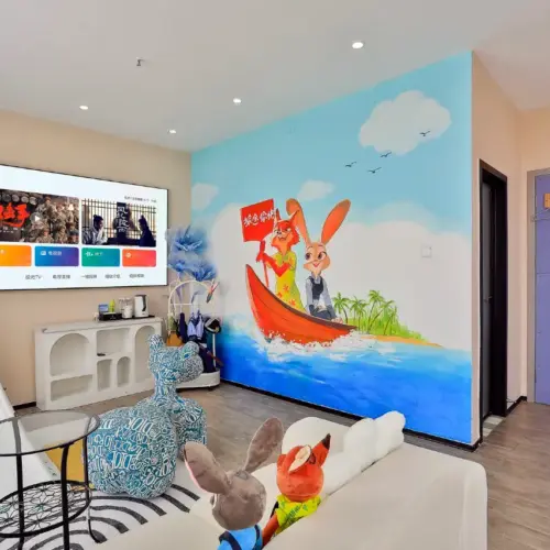 Zootopia Projection Family Room: An Immersive Cinematic Escape at Chuxin Moshe Hotel