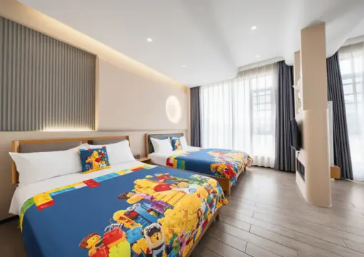 Zootopia Projection Family Room: An Immersive Cinematic Escape at Chuxin Moshe Hotel