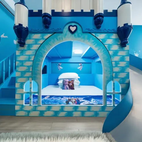 エルサ城スライドファミリールーム：チュシンモシェホテルのおとぎ話が現実になる場所